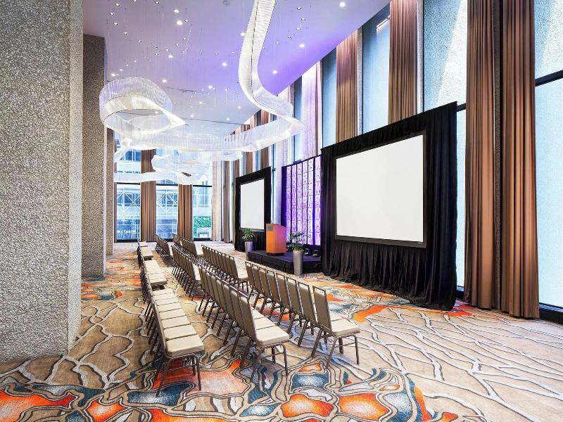 Westin Dallas Downtown image