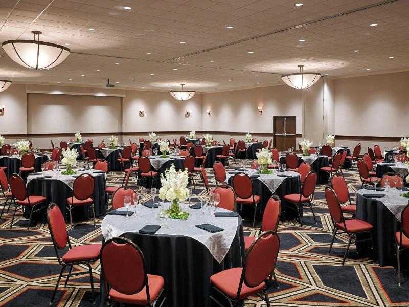 Four Points By Sheraton Bellingham H & Conference image