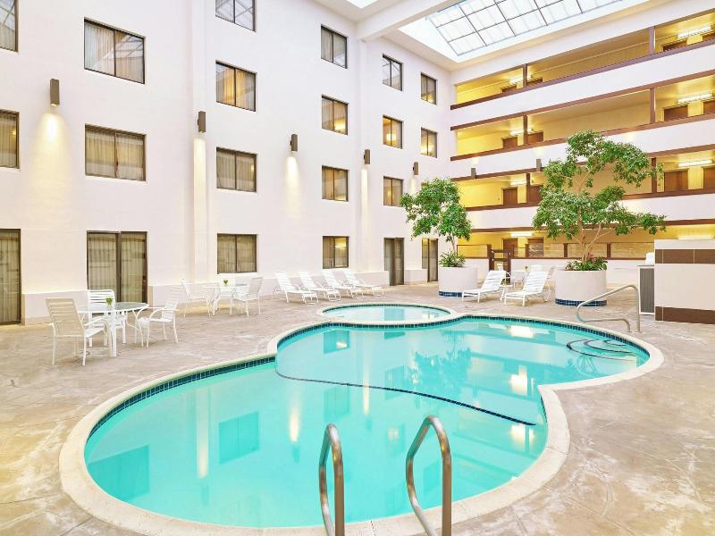 Four Points By Sheraton Bellingham H & Conference image