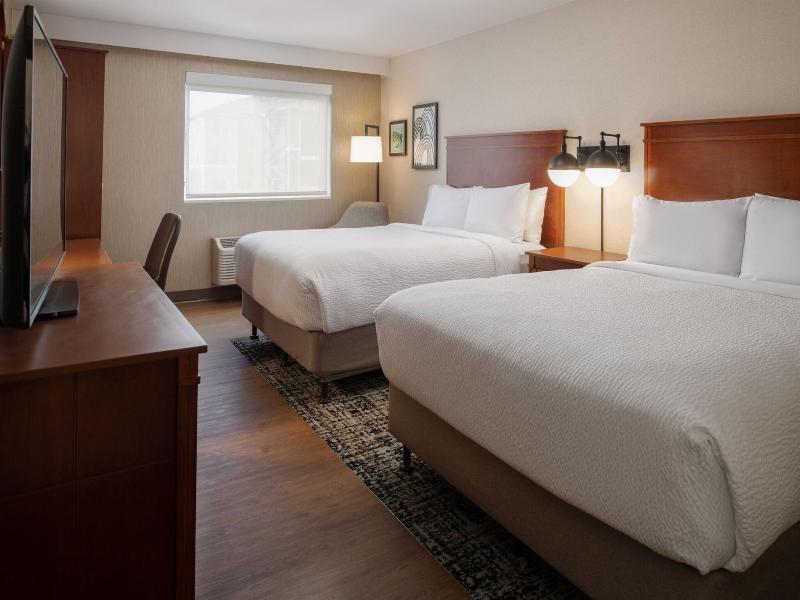 Four Points By Sheraton Bellingham H & Conference image