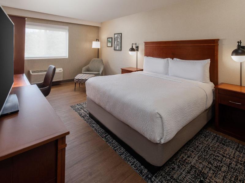 Four Points By Sheraton Bellingham H & Conference image