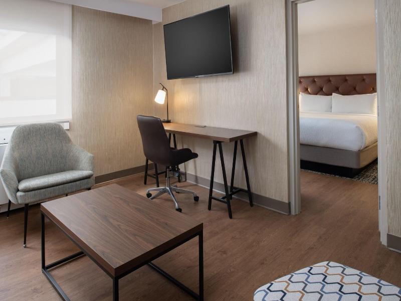 Four Points By Sheraton Bellingham H & Conference image
