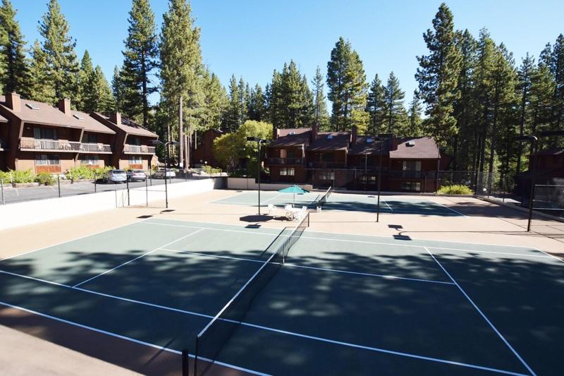 Club Tahoe image