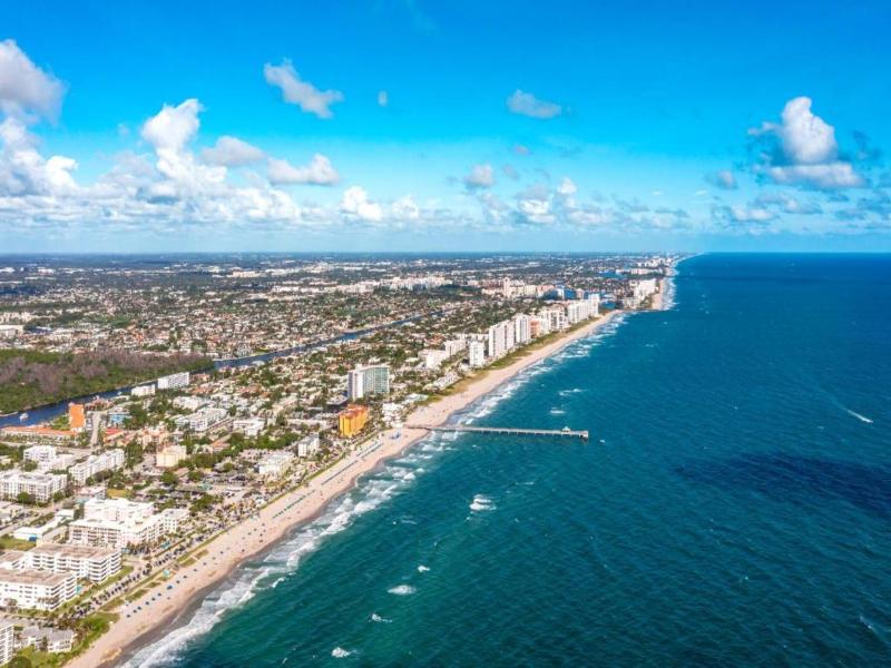 Emerald Seas Beach Club image