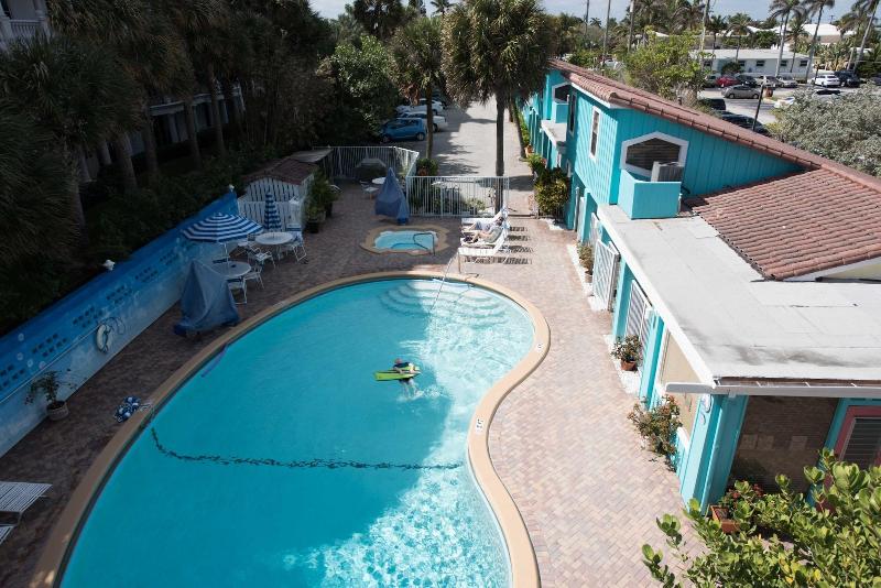 Sand Dune Shores, a VRI resort image