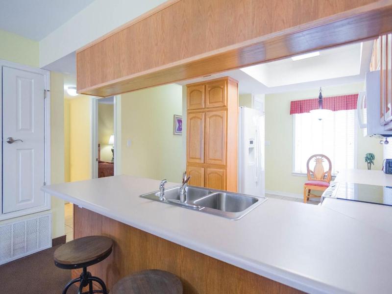 Holiday Beach Resort-Soundside