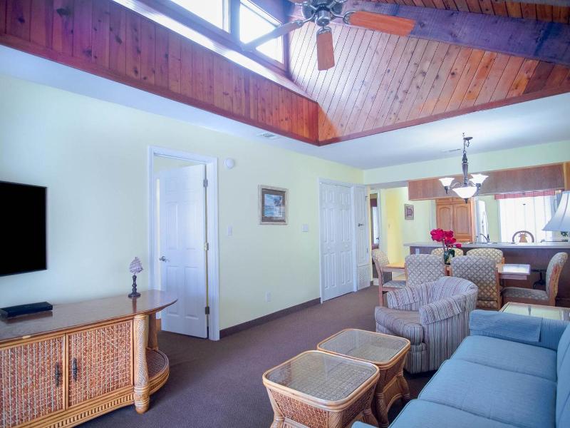 Holiday Beach Resort-Soundside