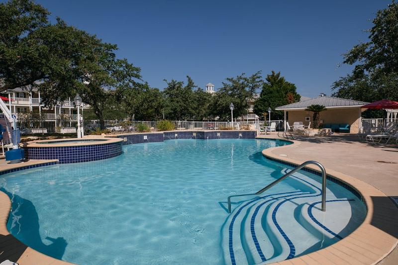 Holiday Inn Club Vac Hill Country Resort at Canon image