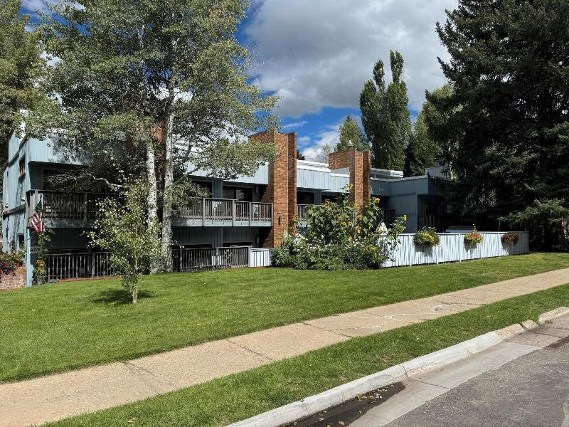 Shadow Mountain Lodge at Aspen