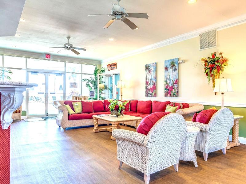 Holiday Beach Resort-Destin