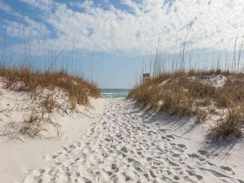 Holiday Beach Resort-Destin — photo 30