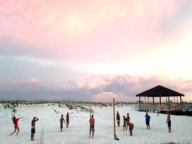 Holiday Beach Resort-Destin — photo 22