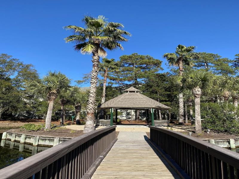 Island Links Resort image