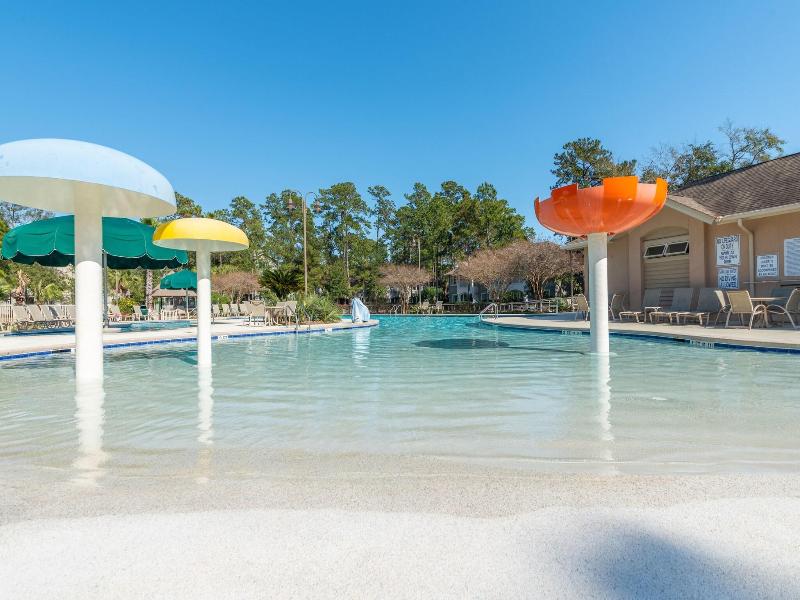 Island Links Resort image