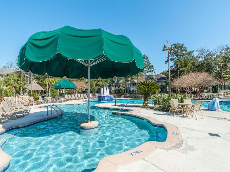 Island Links Resort image