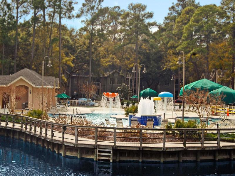 Island Links Resort image
