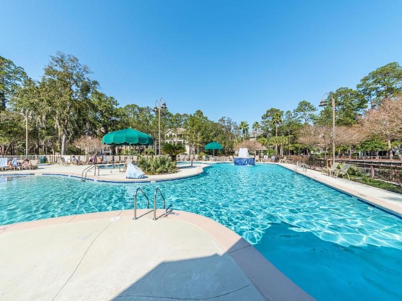 Island Links Resort image
