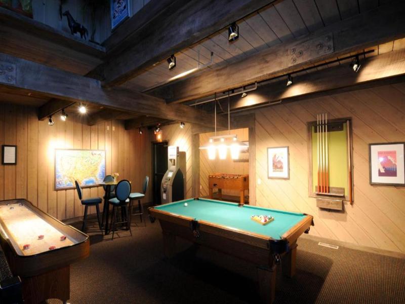 Meadow Lake Golf and Ski Resort image