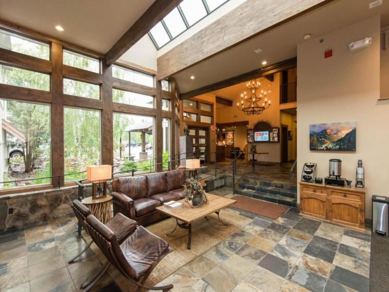 Meadow Lake Golf and Ski Resort image