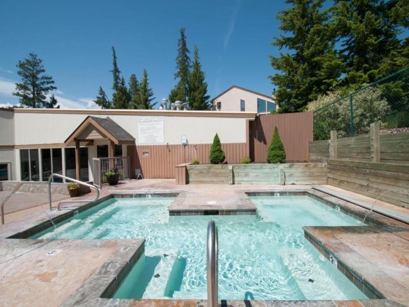 Meadow Lake Golf and Ski Resort — view