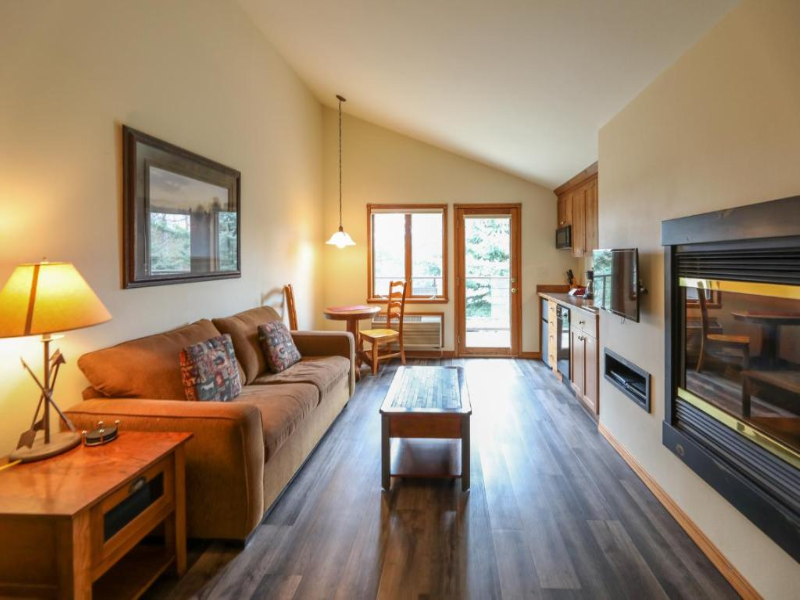 Meadow Lake Golf and Ski Resort image