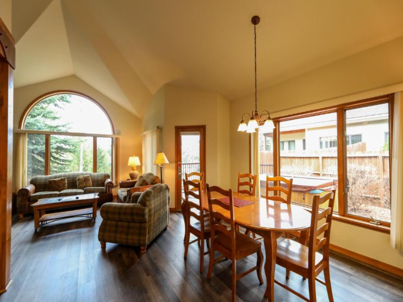 Meadow Lake Golf and Ski Resort image