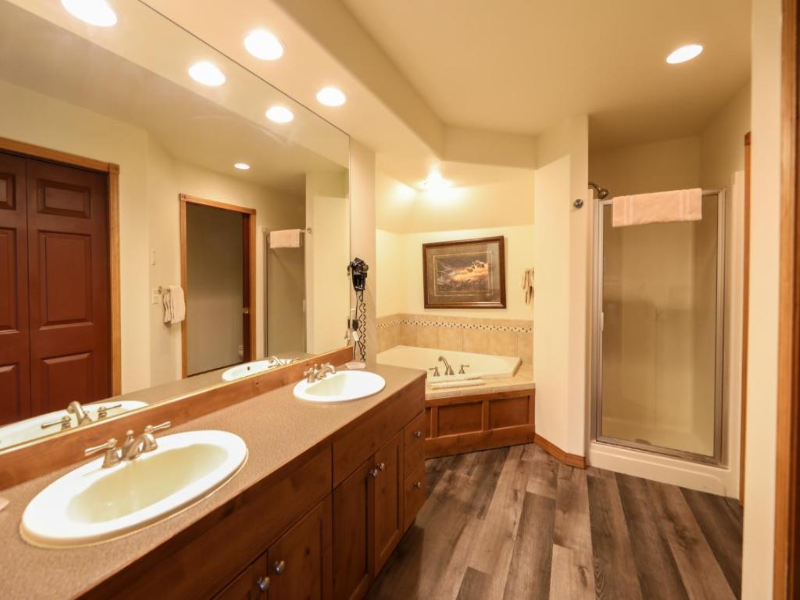 Meadow Lake Golf and Ski Resort image