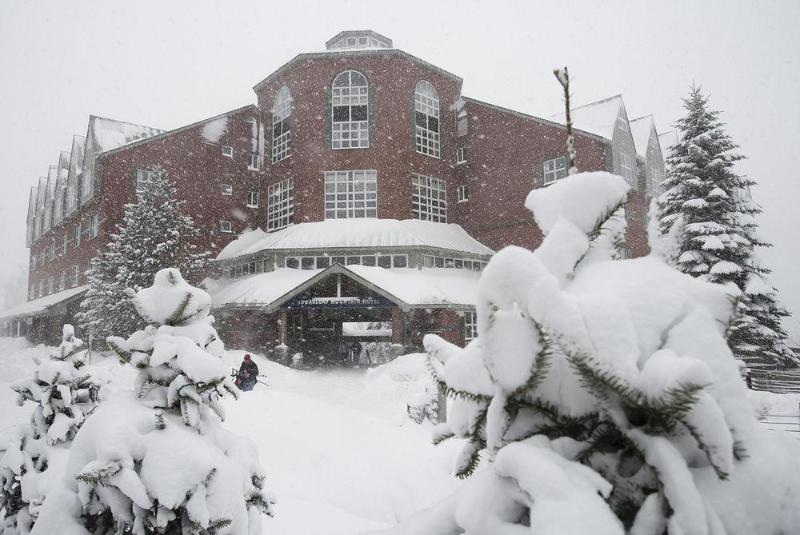 Sugarloaf Mountain Hotel image