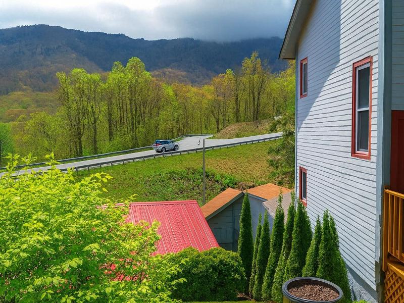 Smoketree Lodge