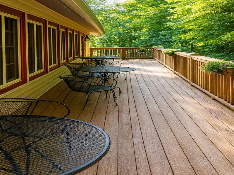 Smoketree Lodge