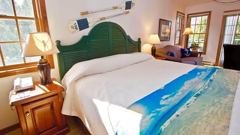 Baileys Harbor Yacht Club Resort