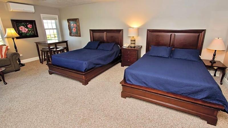 Baileys Harbor Yacht Club Resort