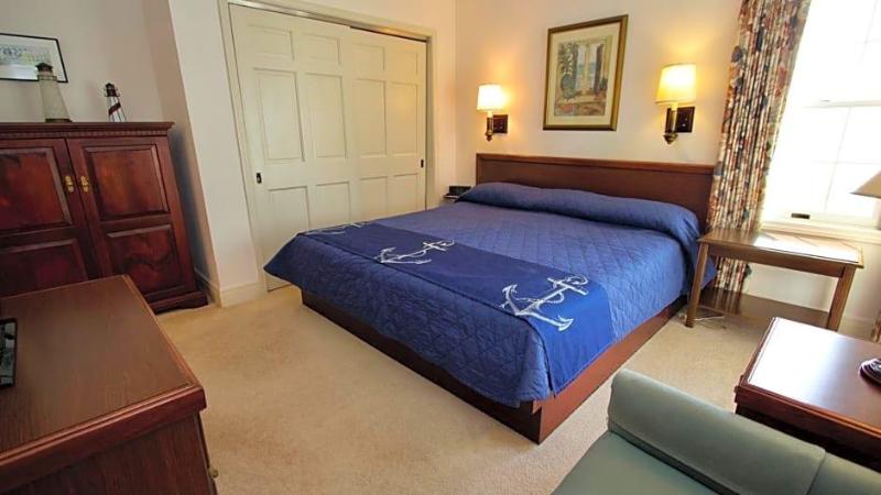 Baileys Harbor Yacht Club Resort