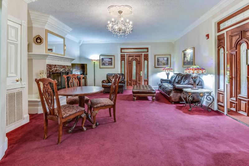 Plaza Suite Hotel Resort
