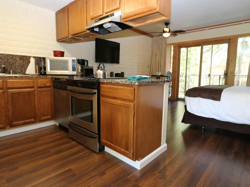 North Lake Lodges image