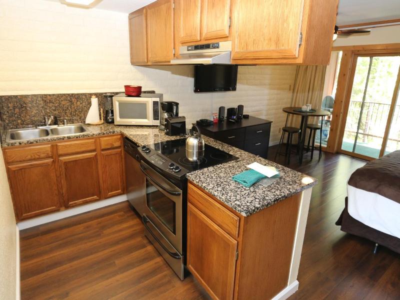 North Lake Lodges image