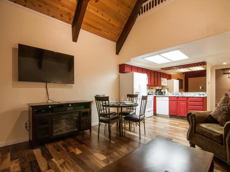 North Lake Lodges image