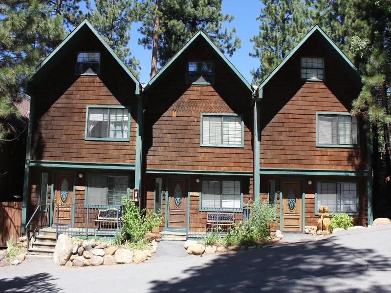 North Lake Lodges image