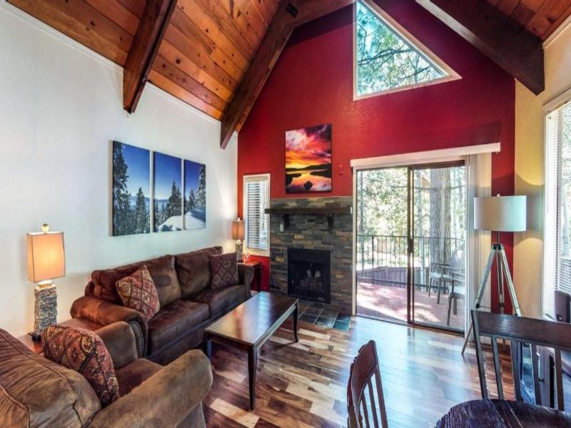 North Lake Lodges image