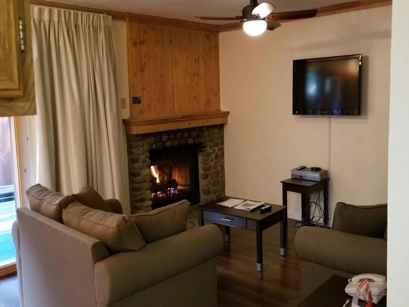 North Lake Lodges image