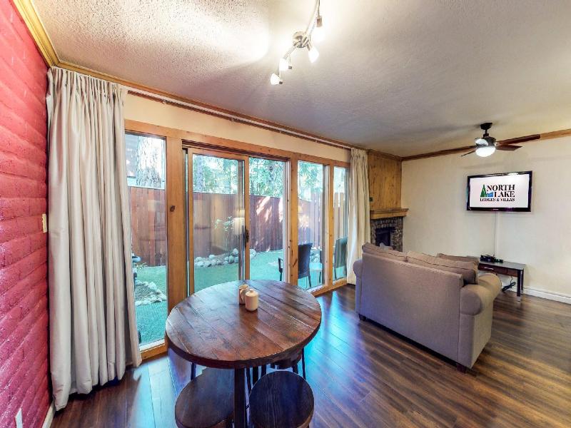 North Lake Lodges image
