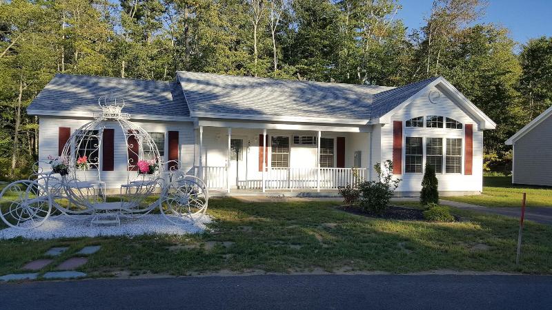 Sheepscot Harbour Village & Resort image