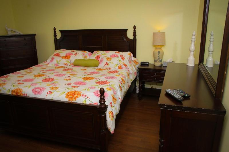 Sheepscot Harbour Village & Resort image