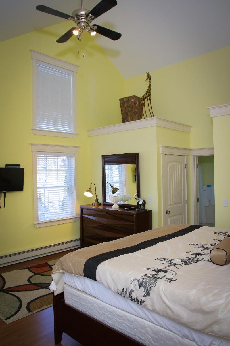 Sheepscot Harbour Village & Resort image