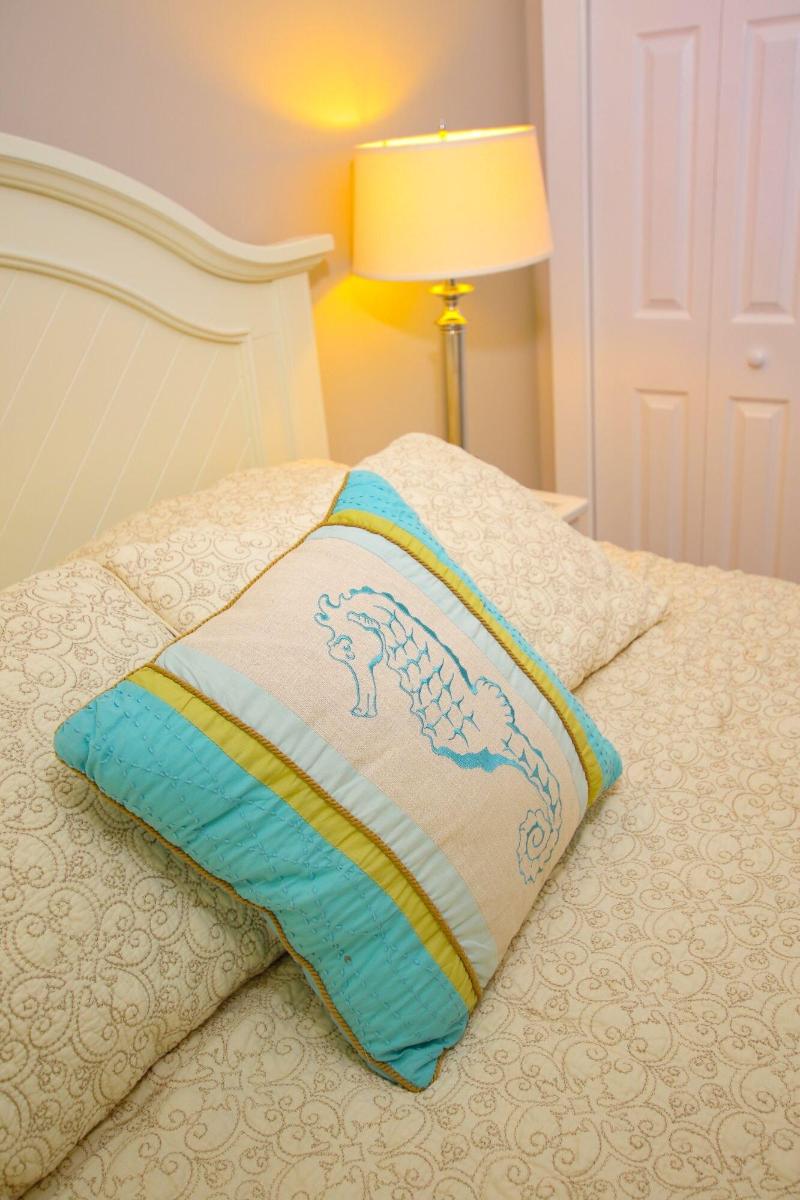 Sheepscot Harbour Village & Resort image