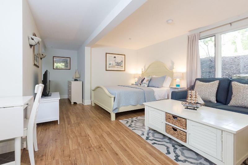 Sheepscot Harbour Village & Resort image