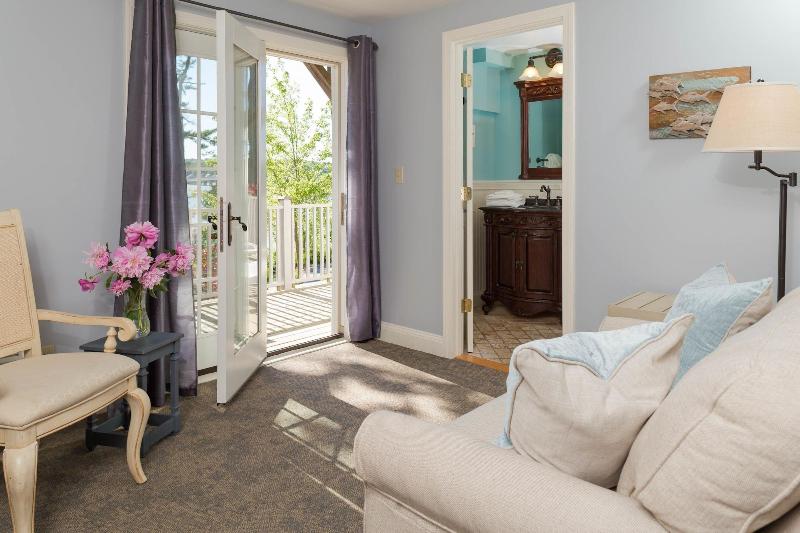 Sheepscot Harbour Village & Resort image