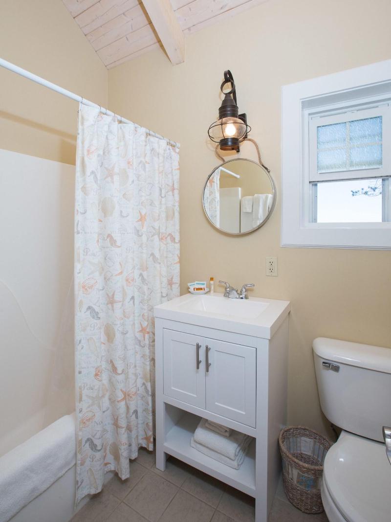Sheepscot Harbour Village & Resort image