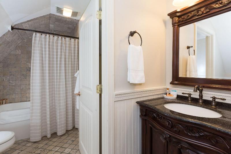 Sheepscot Harbour Village & Resort image