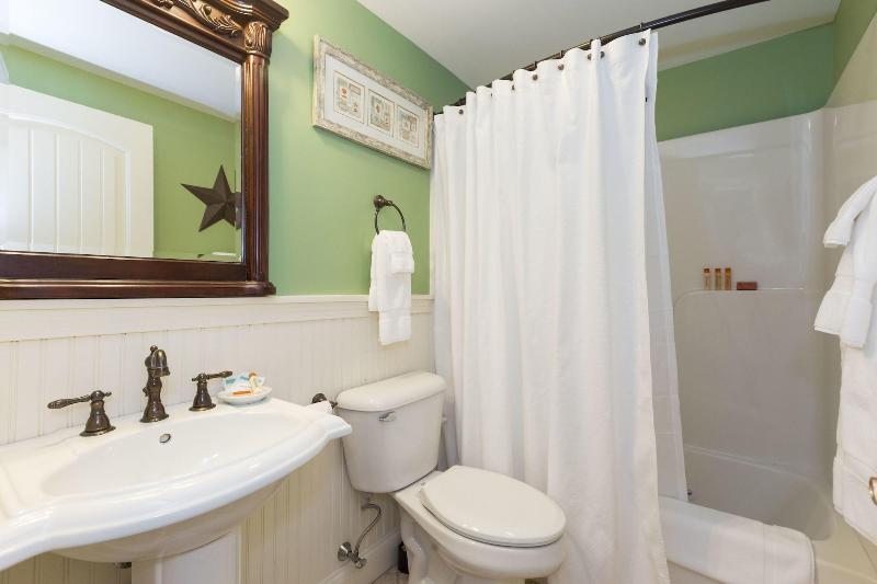 Sheepscot Harbour Village & Resort image